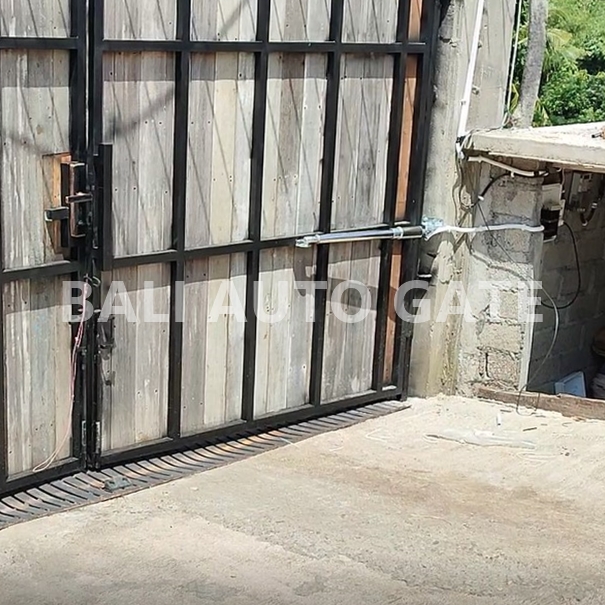 Pintu Gerbang Online di Bali