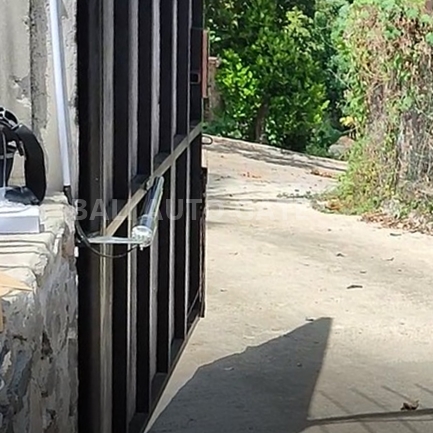 Access Control Pintu Gerbang Otomatis di Bali