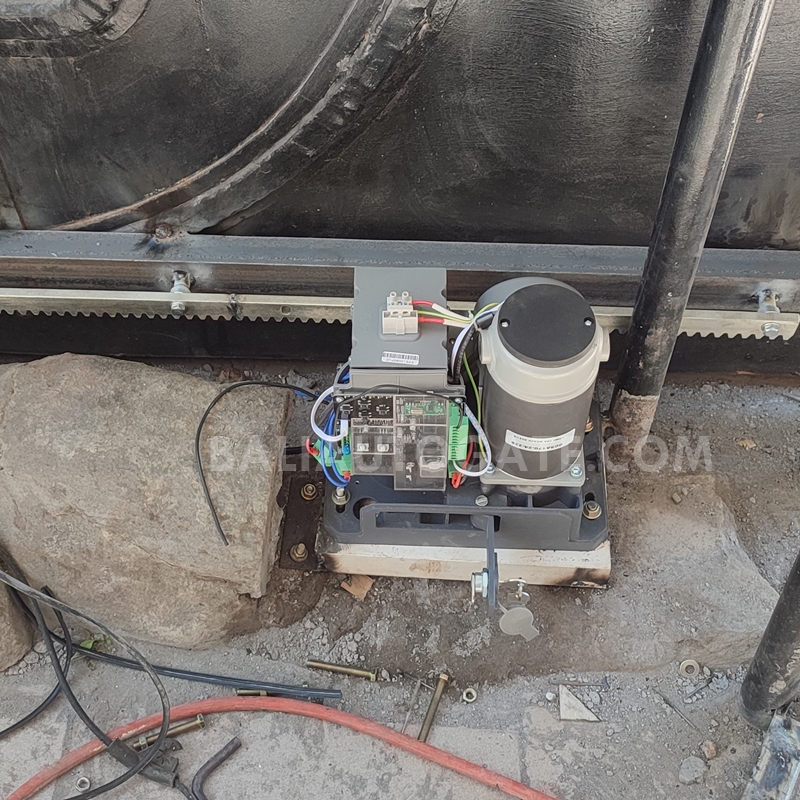 Access Control Pintu Gerbang Otomatis di Bali