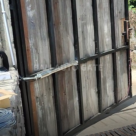 jasa pemasangan Mesin Otomatis Pintu Swing di bali